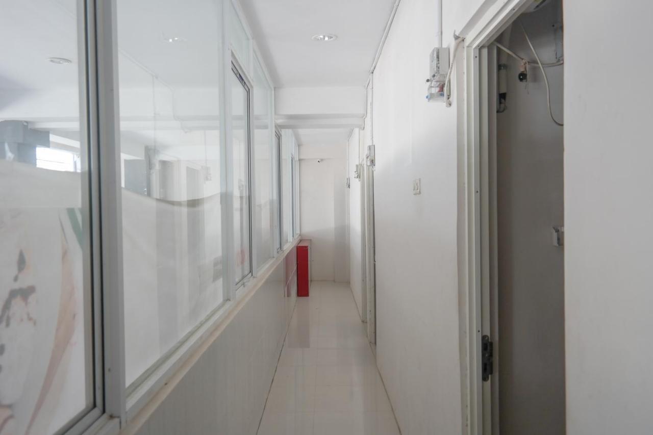 Reddoorz At Jalan Somba Opu Losari Μακασάρ Εξωτερικό φωτογραφία
