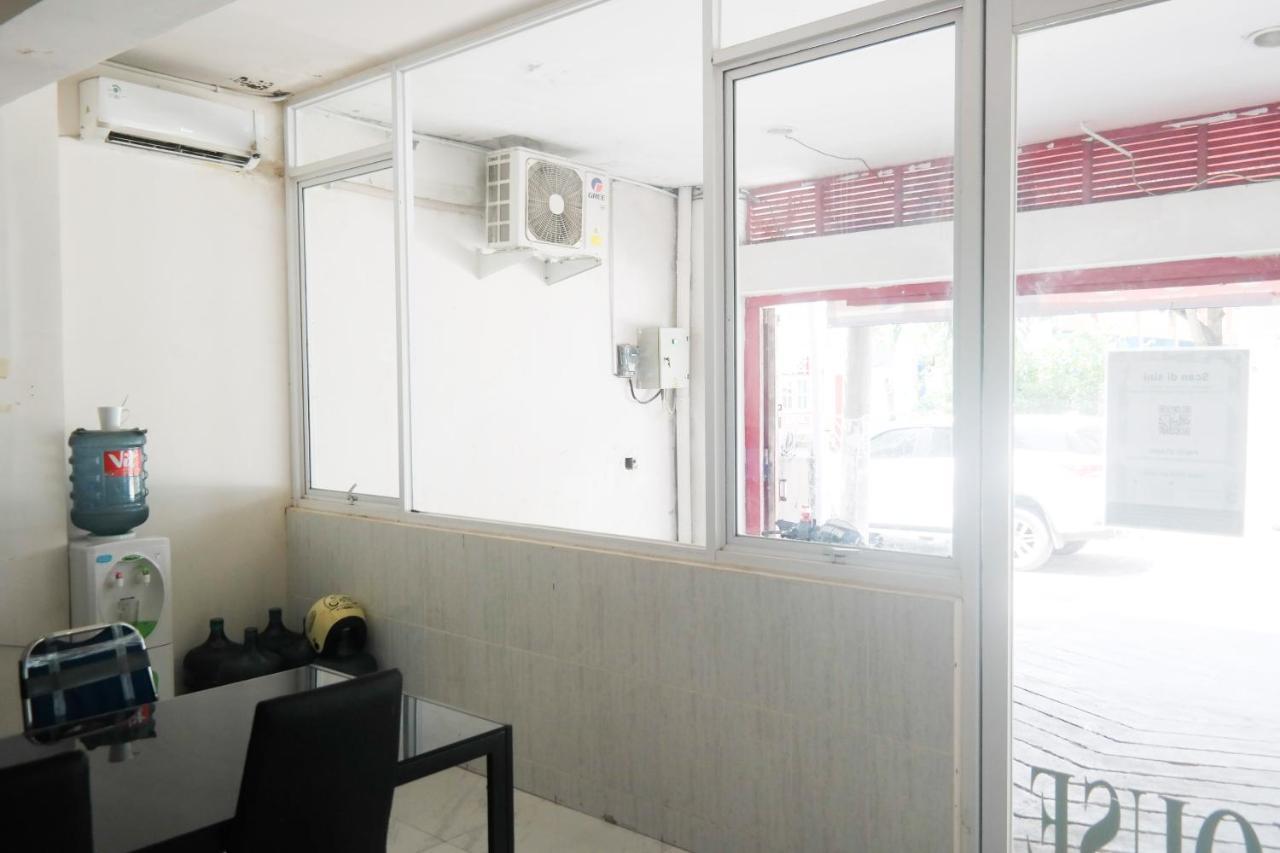 Reddoorz At Jalan Somba Opu Losari Μακασάρ Εξωτερικό φωτογραφία