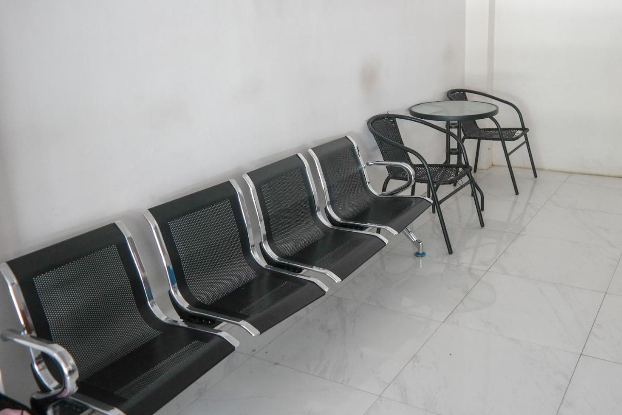 Reddoorz At Jalan Somba Opu Losari Μακασάρ Εξωτερικό φωτογραφία